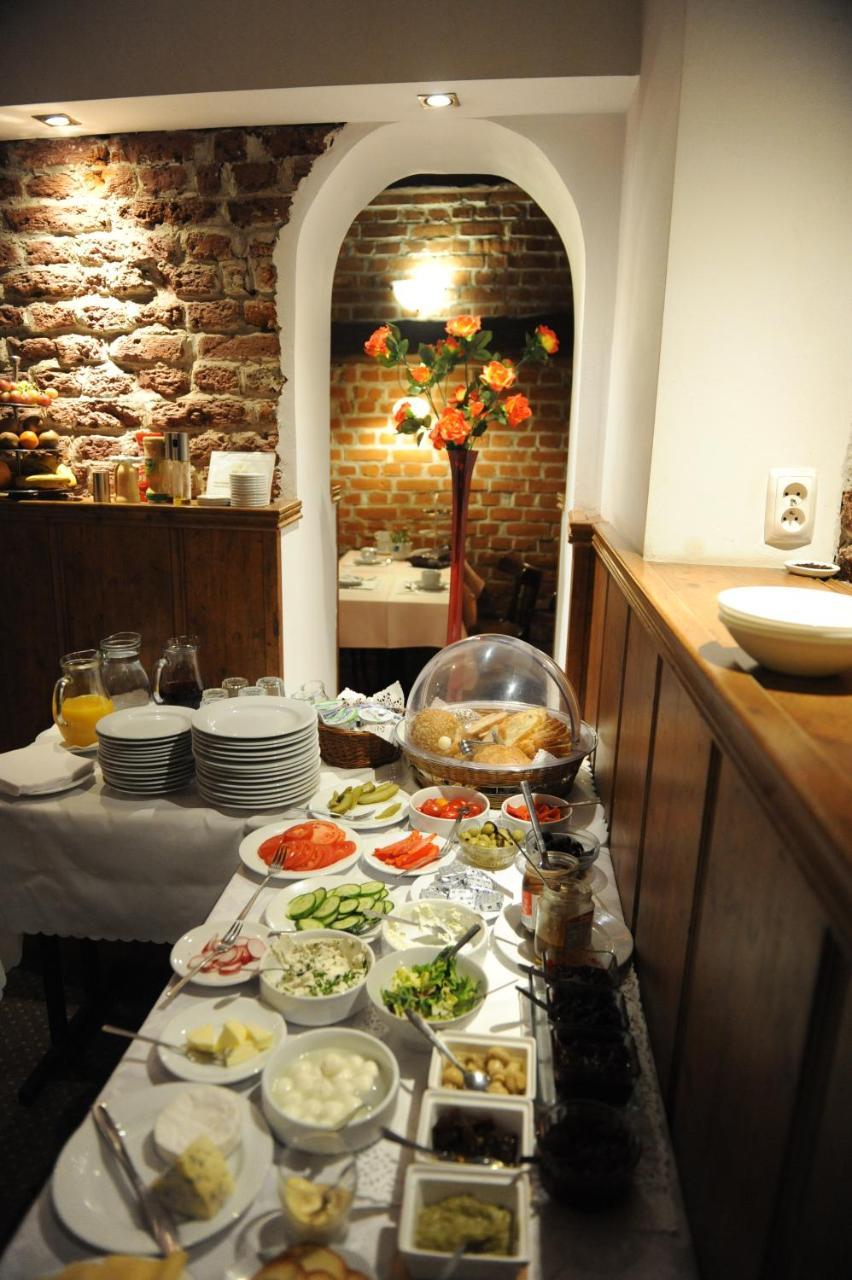 Bed and Breakfast Dom Casimi Cracovia Esterno foto